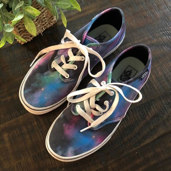 Vans Galaxy Pattern Shoes Missy Size 4 - Picture 1 of 8